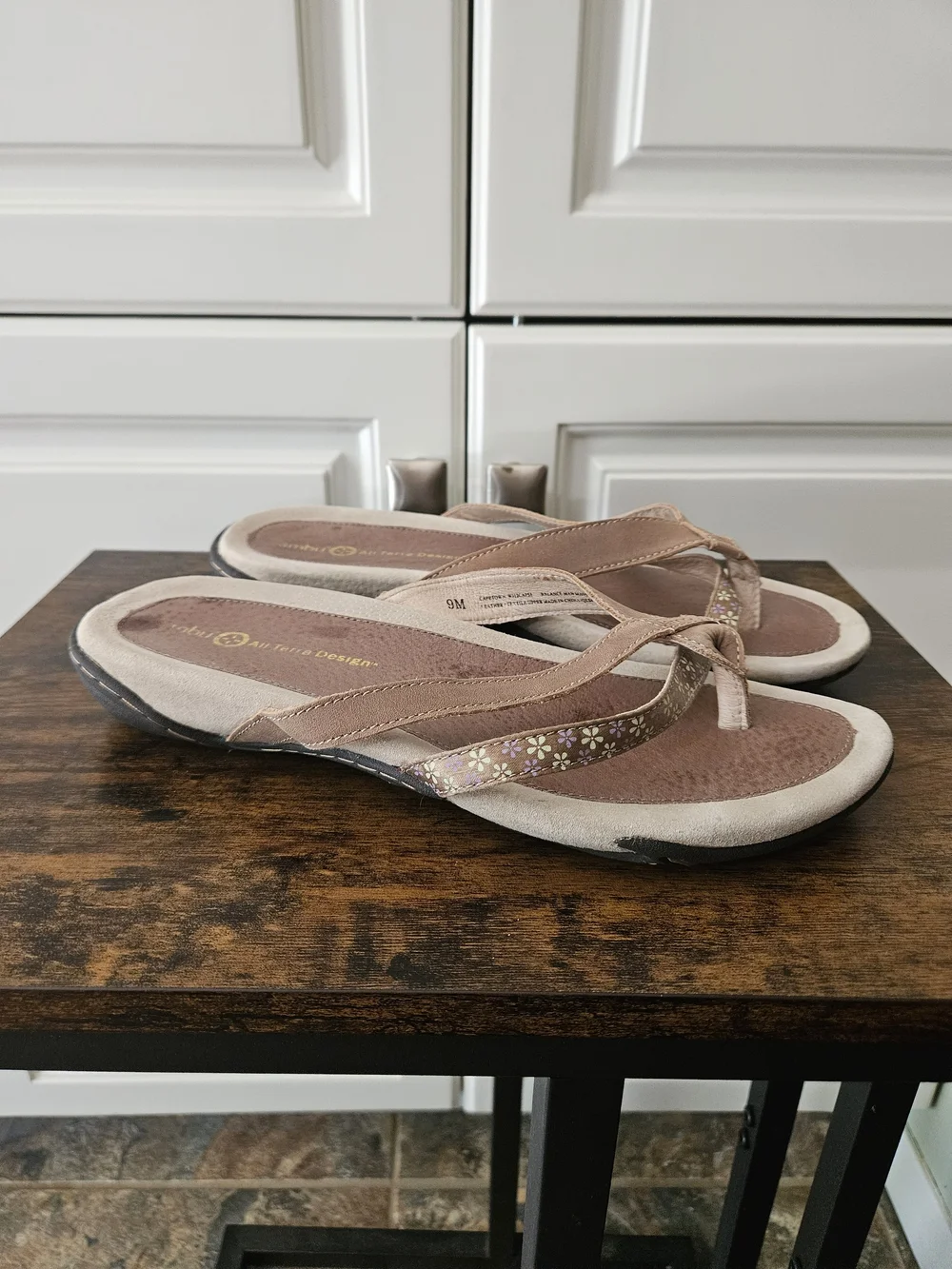 Jambu Capetown Floral Leather Thong Comfort Sandals Gorpcore Outdoor Earthy Boho